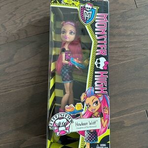 Monster High Doll; Howleen Wolf